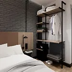 Hotel Transit